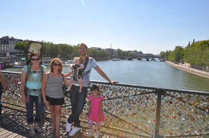 Pont des Arts - Group Photo
